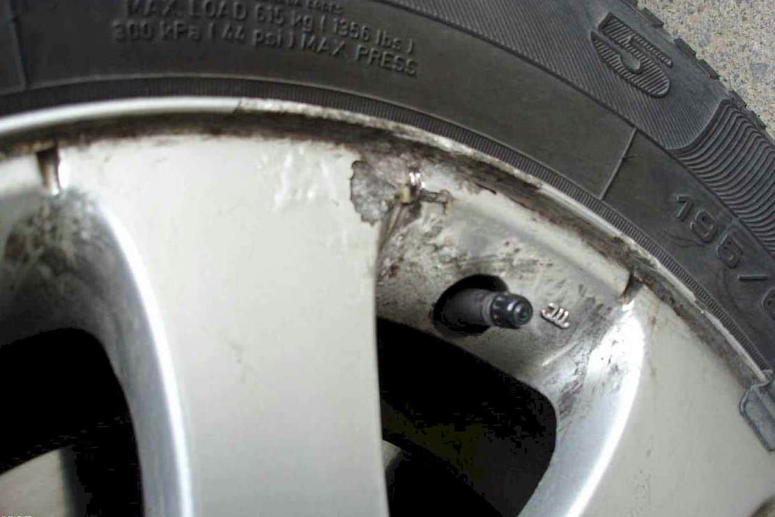 Remove Corrosion from Aluminum Wheels